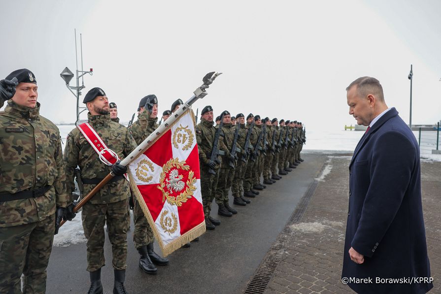 012_Prezydent Karol Nawrocki_Wizyta Prezydenta RP w Pucku_Msza w intencji Ojczyzny_10-02-2026_MB1_8070.jpg.JPG