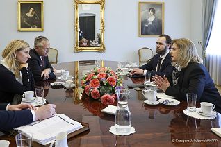 05_Agnieszka_Jedrzak_Sarah_B_Rogers_Podsekretarz_Stanu_Amerykanskiej_ Administracji_20260211_GJB_3877.jpg