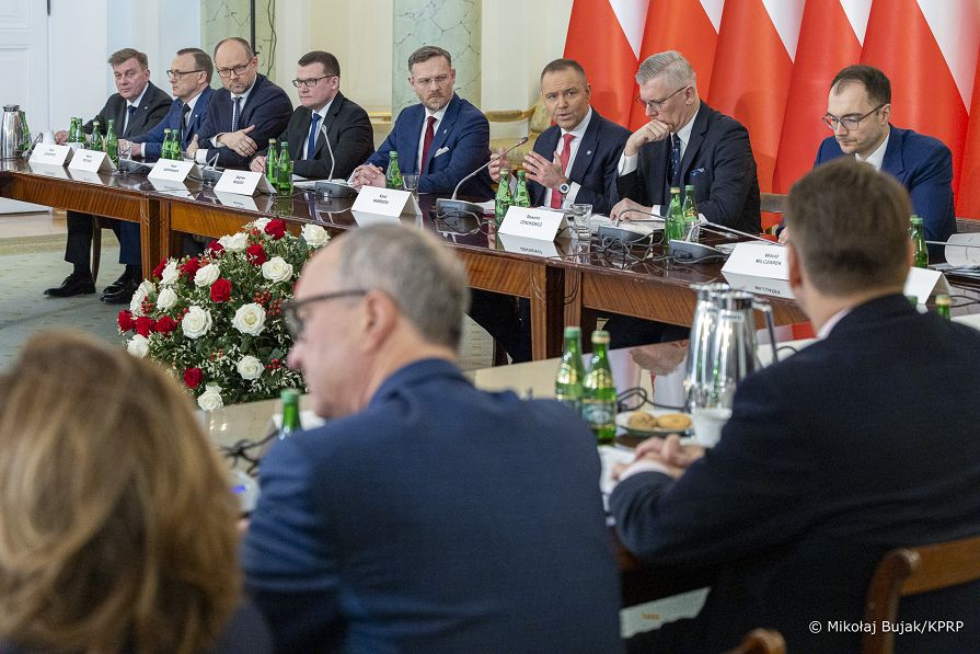 20_Karol_Nawrocki_posiedzenie_RBN_20260211_MWB24068.jpg