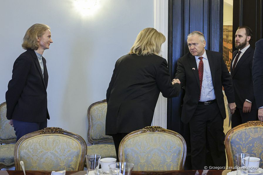 02_Agnieszka_Jedrzak_Sarah_B_Rogers_Podsekretarz_Stanu_Amerykanskiej_ Administracji_20260211_GJB_3849.jpg