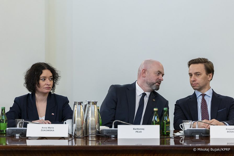 19_Karol_Nawrocki_posiedzenie_RBN_20260211_MWB23954.jpg
