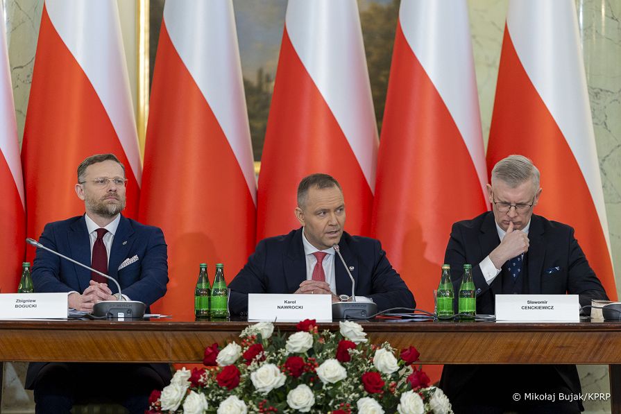 12_Karol_Nawrocki_posiedzenie_RBN_20260211_MWB23563.jpg