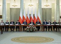 07_Karol_Nawrocki_posiedzenie_RBN_20260211_MWB19348.jpg