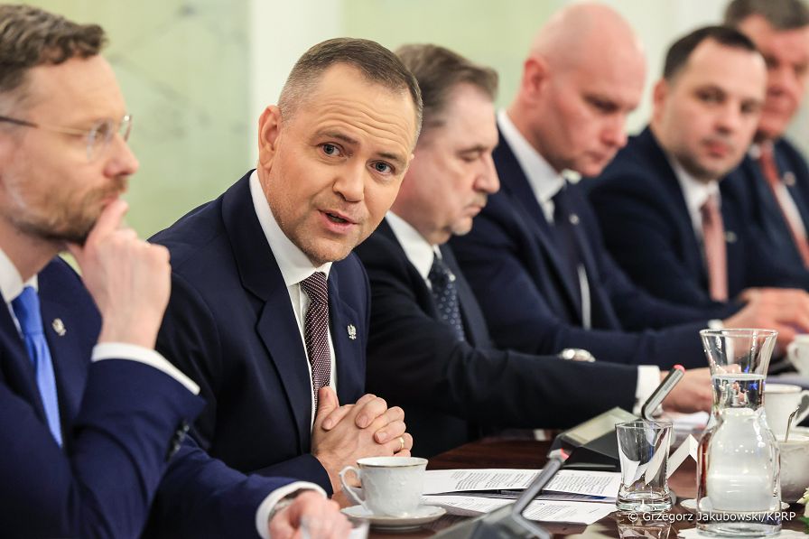 002_b_Prezydent_Karol_Nawrocki_spotkanie_Komisja_Krajowa_NSZZ_Solidarnosc_20260212_GJA_4797.jpg