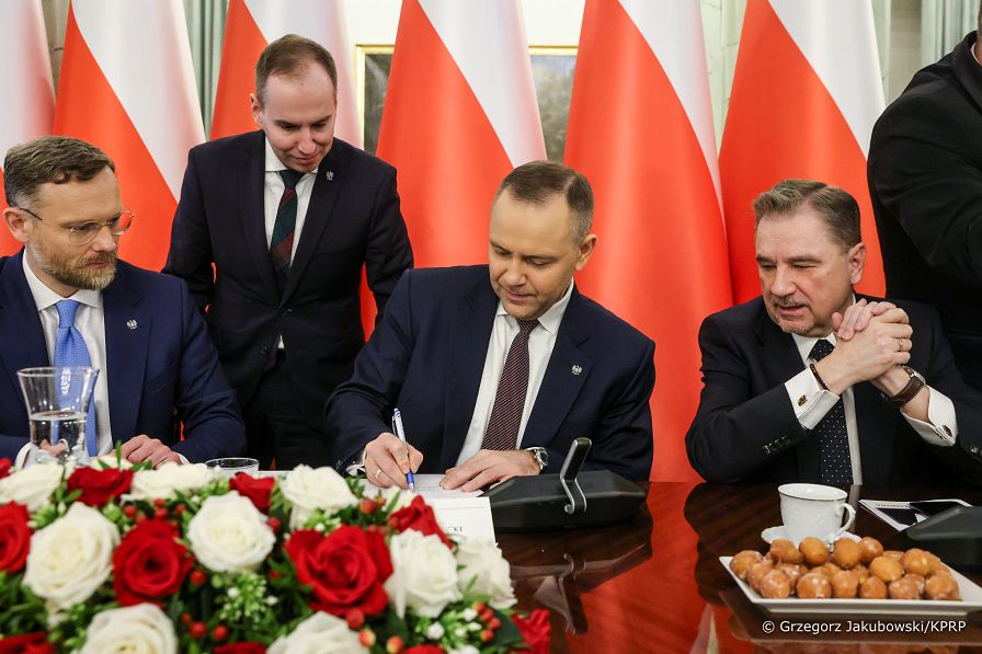 007_Prezydent_Karol_Nawrocki_spotkanie_Komisja_Krajowa_NSZZ_Solidarnosc_20260212_GJB_4049.jpg