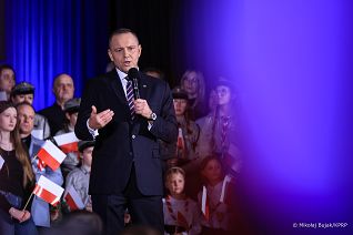 013_Prezydent_Karol_Nawrocki_wizyta_Podlasie_Hajnowka_wieniec_sierzant_Mateusz_Sitek_20260213_MWB26335.jpg