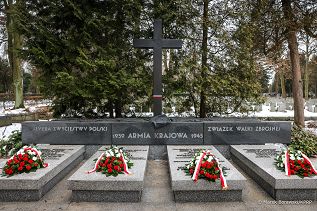 003_Minister_Wojciech_Kolarski_wience_Narodowy_Dzien_Pamieci_Zolnierzy_Armii_Krajowej_20260214_MB1_9314.jpg