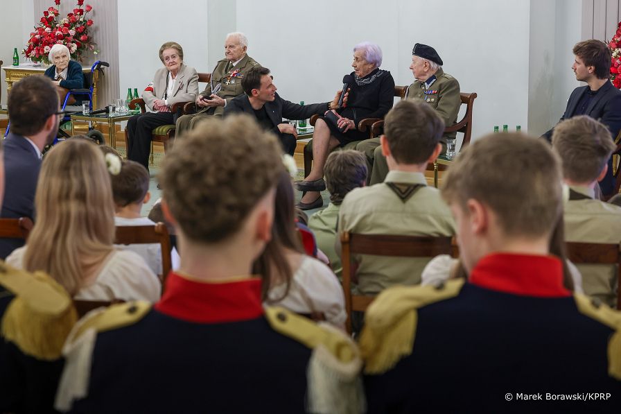 027_Palac_Prezydencki_Walentynki_z_Bohaterami_20260214_MB2_8167.jpg