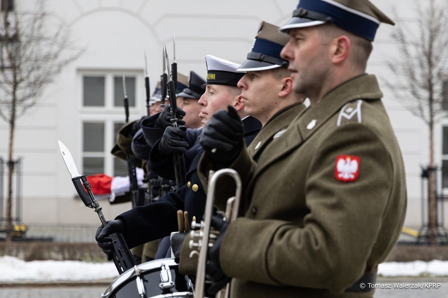 007_Palac_Prezydencki_zmiana_flagi_20250214_OQ4A3262.jpg