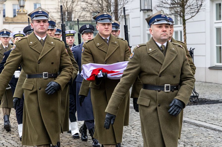 009_Palac_Prezydencki_zmiana_flagi_20250214_OQ4A3282.jpg