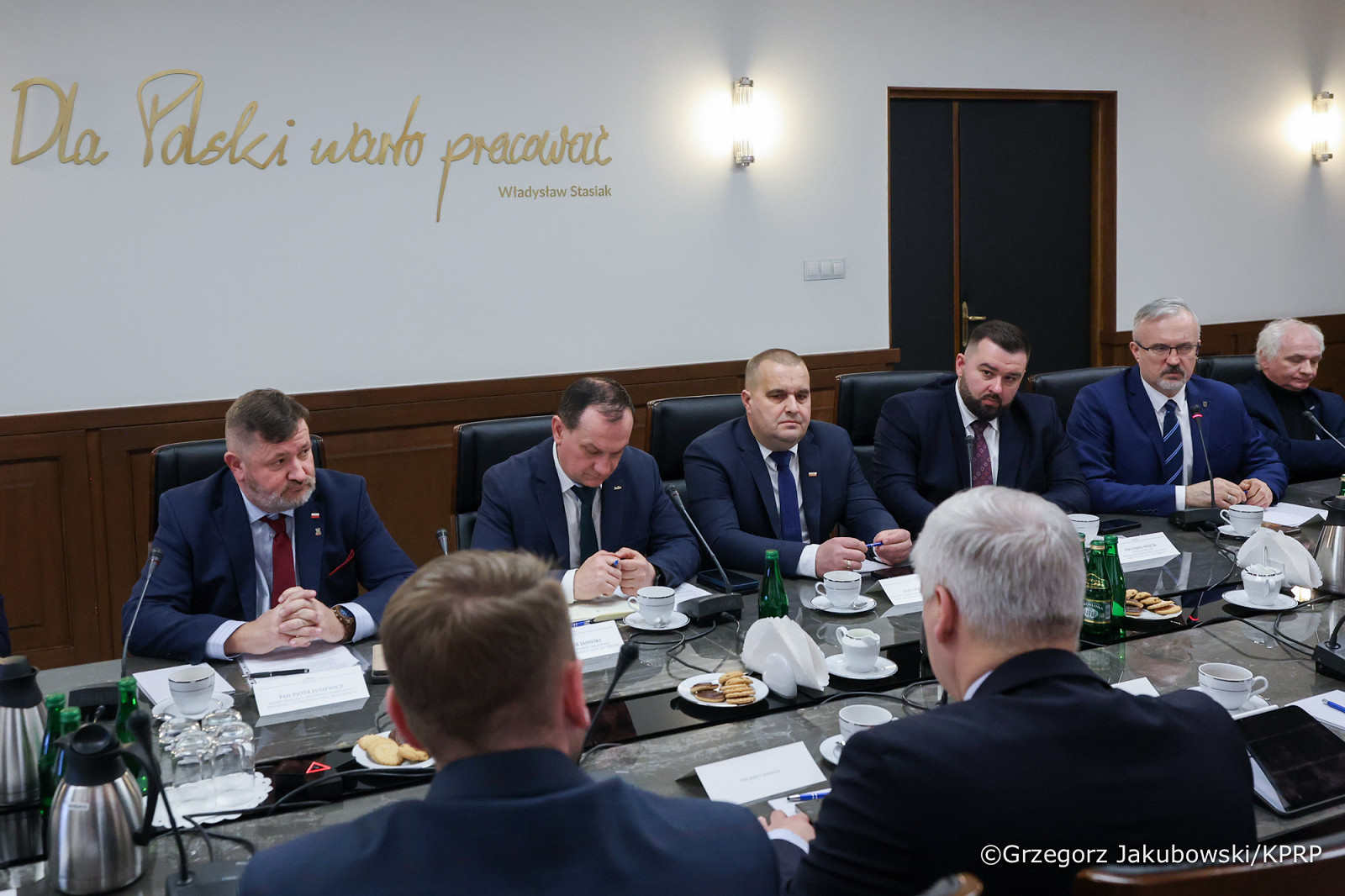 003_Minister MAteusz Kotecki_Spotkanie ze związkami zawodowymi zakładów Azoty_17-02-2026_GJ6_7488.jpg.JPG [782.78 KB]