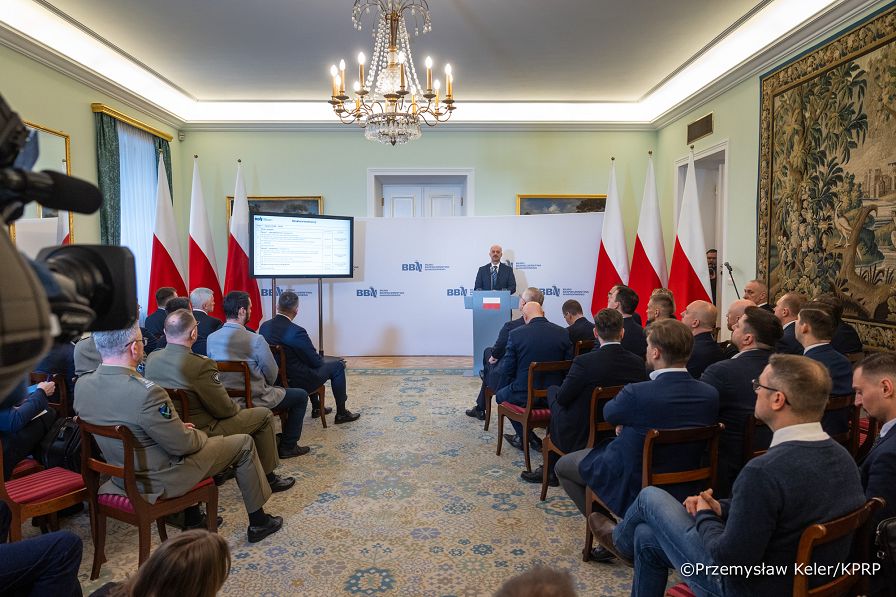 005_Minister_Sławomir_Cenckiewicz_BBN_Między wolnością a obowiązkiem czy Polska potrzebuje powrotu zasadniczej Służby Wojskowej_18-02-2026_PK1_2360.jpg.JPG