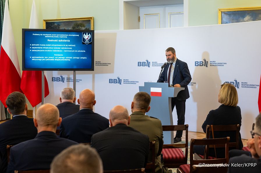 016_Minister_Sławomir_Cenckiewicz_BBN_Między wolnością a obowiązkiem czy Polska potrzebuje powrotu zasadniczej Służby Wojskowej_18-02-2026_PK1_2728.jpg.JPG