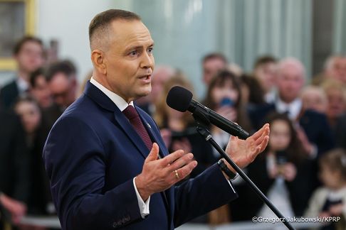 011_Prezydent Karol Nawrocki_Wręczenie nominacji profesorskich_25-02-2026_1S5A8654.jpg.JPG