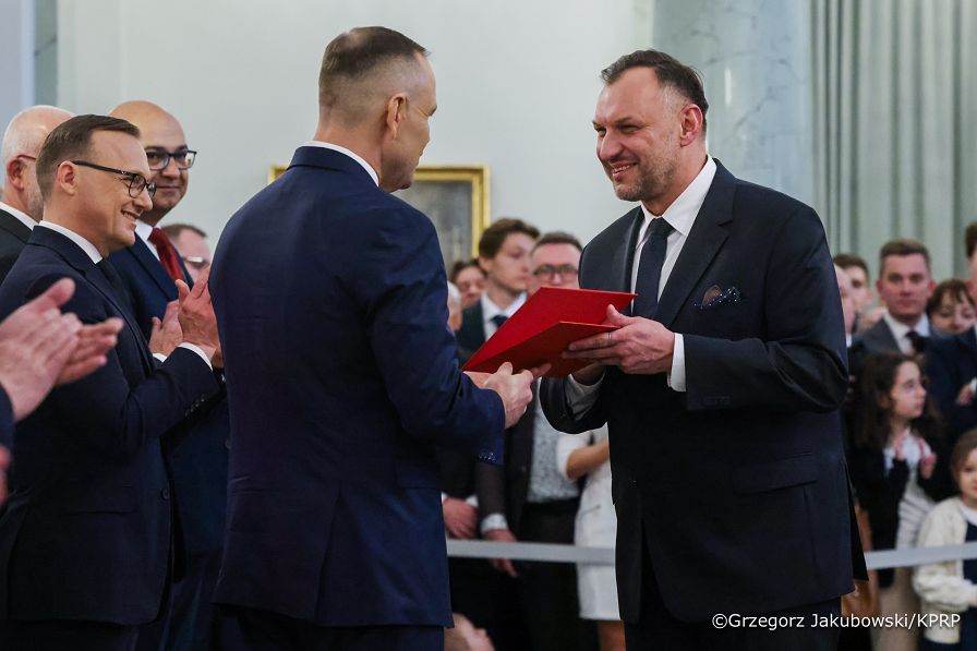 007_Prezydent Karol Nawrocki_Wręczenie nominacji profesorskich_25-02-2026_1S5A7369.jpg.JPG