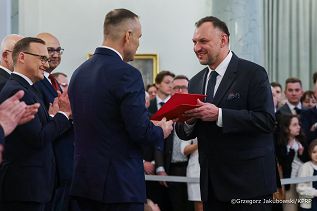 007_Prezydent Karol Nawrocki_Wręczenie nominacji profesorskich_25-02-2026_1S5A7369.jpg.JPG