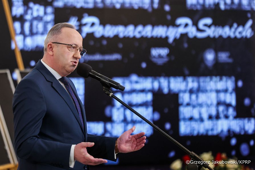 004_Prezydent Karol Nawrocki_uroczystość wręczenia not identyfikacyjnych_26-02-2026_1S5A9627.jpg.JPG