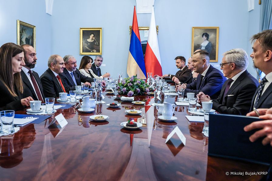 004_Prezydent_Karol_Nawrocki_spotkanie_Premier_Armenii_20260226_MWB19566.jpg