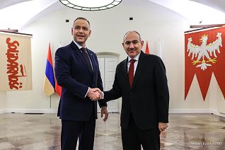 002_Prezydent_Karol_Nawrocki_spotkanie_Premier_Armenii_20260226_MWB19493.jpg