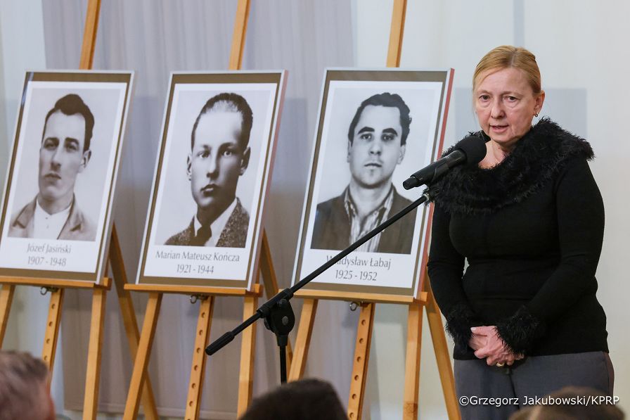 023_Prezydent Karol Nawrocki_uroczystość wręczenia not identyfikacyjnych_26-02-2026_1S5A0468.jpg.JPG