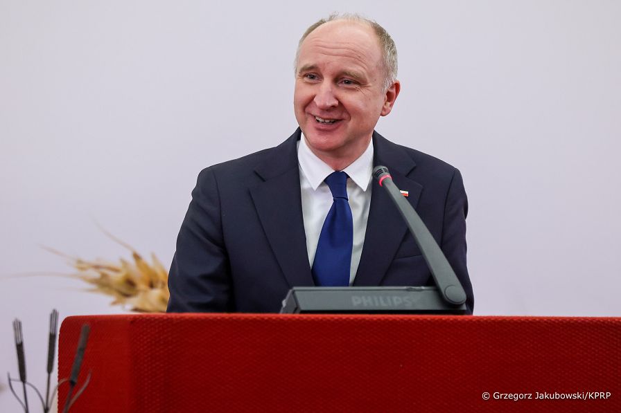 001_Minister_Wojciech_Kolarski_wręczenie_nagrody_dla_dr_Mateusza_Szpytmy_20260226_1S5A1044.jpg
