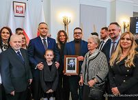 028_Prezydent Karol Nawrocki_uroczystość wręczenia not identyfikacyjnych_26-02-2026_GJA_0421.jpg.JPG