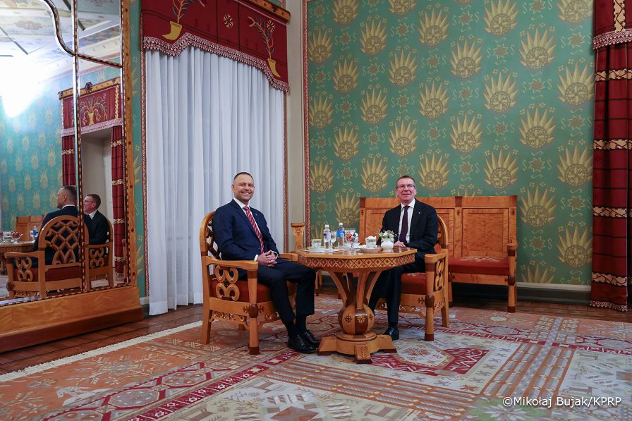 007_Prezydent Karol Nawrocki_Wizyta na Łotwie_poitanie_27-02-2026_MWB10493.jpg.JPG