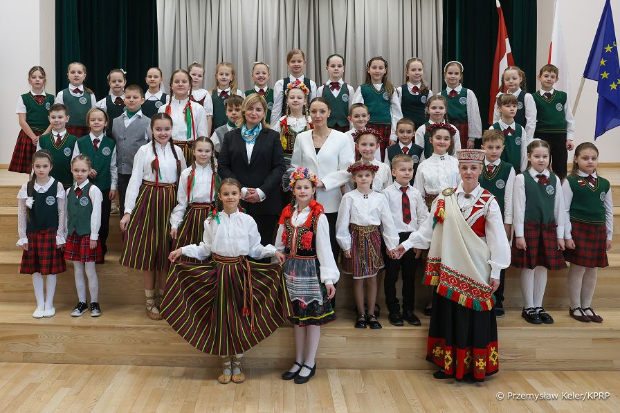 020_Minister_Agnieszka_Jedrzak_spotkanie_ze_spolecznoscia_szkolna_Panstwowego_Gimnazjum_Polskiego_im_J_Pilsudskiego_20260227_PK1_2923.jpg