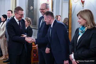 012_Prezydent Karol Nawrocki_Wizyta na Łotwie_poitanie_27-02-2026_MWB10530.jpg.JPG