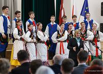 018_Minister_Agnieszka_Jedrzak_spotkanie_ze_spolecznoscia_szkolna_Panstwowego_Gimnazjum_Polskiego_im_J_Pilsudskiego_20260227_PK2_7583.jpg
