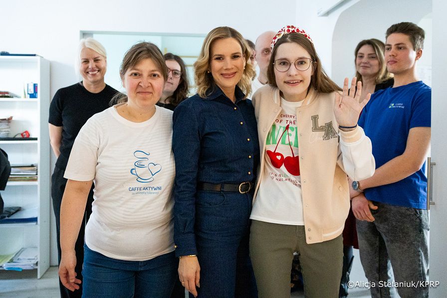 006_Pierwsza Dama Marta Nawrocka_Wizyta_Gdańsk_Wizyta w kawiarni Caffe Aktywni_27-02-2026_340A3176.jpg.JPG
