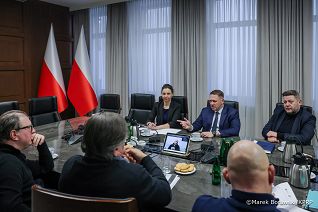 009_Minister Mateusz Kotecki_Spotkanie z przedstawicielami osób głuchoniemych_03-02-2026_MB1_6733.jpg.JPG