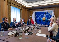 039_Prezydent Karol Nawrocki_Mediolan_Rozpoczęcie zimowych IO 2026 Mediolan_Spotkanie Cristy Coventry Przewodnicząca MKOL_ 07-02-2026_MWB18171.jpg.JPG