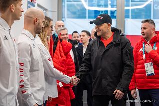 003_Prezydent Karol Nawrocki_Mediolan_Rozpoczęcie zimowych IO 2026 Mediolan_Wizyta wioska olimpiska_ 07-02-2026_MWB15946.jpg.JPG