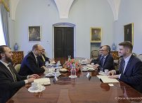 04_Marcin_Przydacz_spotkanie_przedstawiciele_Banku_Swiatowego _20260209_MB1_7540.jpg