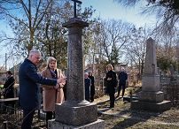 004_Minister_Agnieszka_Jedrzak_wizyta_cmentarz_polsko_ormianski_Kiszyniow_20260310_GJB_9123.jpg