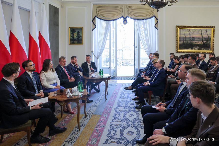 008_Minister Adam Andruszkiewicz_IV Posiedzenie Rady Młodzieży przy Prezydencie RP_13-03-2026_MB1_2921.jpg.JPG