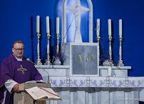 02_Adam_Andruszkiewcz_odsloniecie_tablicy_Serce_dla_Inki_Bialystok_20260317_MB2_0955.jpg