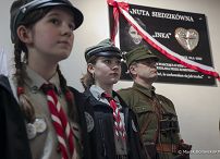 01_Adam_Andruszkiewcz_odsloniecie_tablicy_Serce_dla_Inki_Bialystok_20260317_MB1_3605.jpg