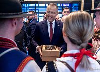 004_Prezydent_Karol_Nawrocki_XI_Europejski_Kongres_Samorzadow_Mikolajki_20260302_MWB14385.jpg