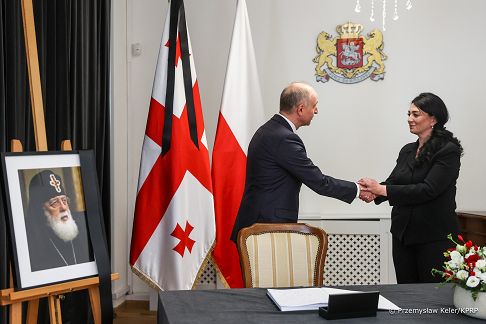 003_Minister_Wojciech_Kolarski_wpis_ksiega_kondolencyjna_Ambasada_Gruzji_20260320_PK1_6878.jpg