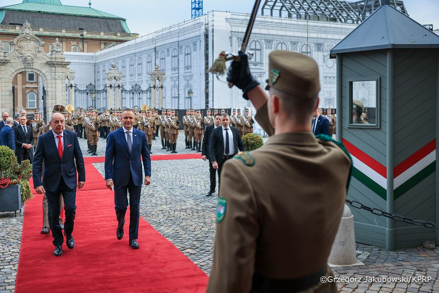 022_Prezydent Karol Nawrocki_Wizyta robocza Prezydenta RP na Węgrzech_Spotkanie z Prezydentem Węgier Tamasem Sulyokiem_23-03-2026_GJA_1914.jpg.JPG