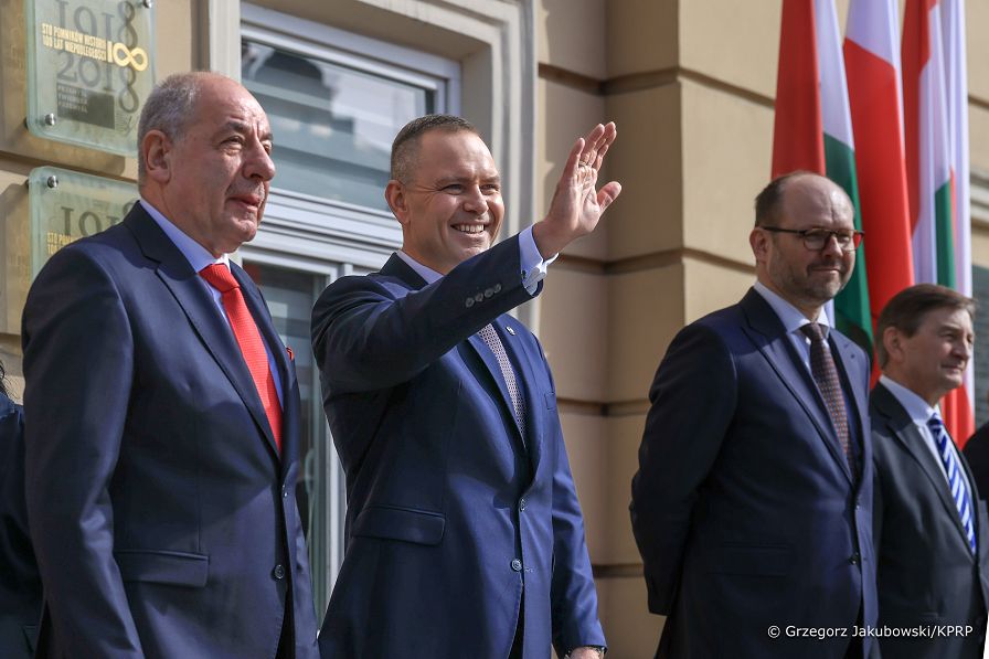 015_Prezydent_Karol_Nawrocki_wizyta_Prezydenta_Republiki_Wegier_Przemysl_20260323_GJA_0679.jpg