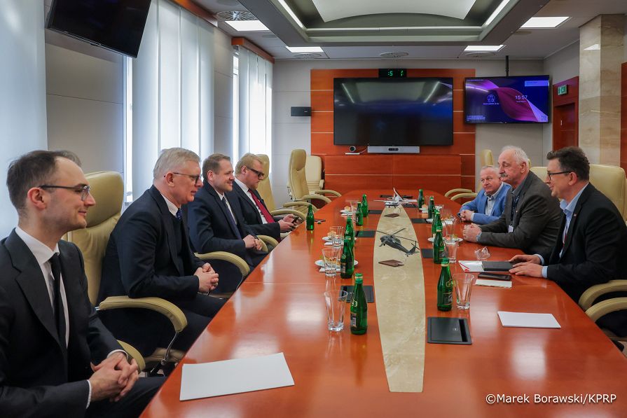 007_Minister_Mateusz Kotecki_Spotkanie ze Związkami zawodowymi Zakłady Lotnicze w Mielcu_23-03-2026_MB1_4557.jpg.JPG