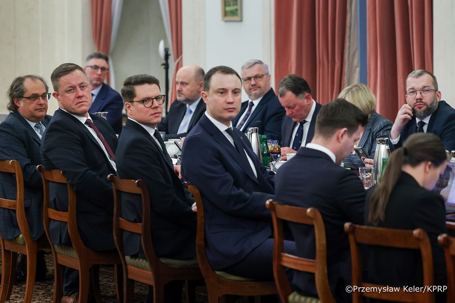 007_Minister Paweł Szefernaker_Minister_Karol Rabenda_Posiedzenie Rady Energii i Zasobów Naturalnych_24-03-2026_PK2_3093.jpg.JPG