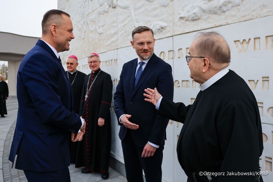 002_Prezydent Karol Nawrocki_Toruń_IX Narodowy Dzień Pamięci Polaków ratujących Żydów pod okupacja Niemiecką_24-03-2026_GJA_3041.jpg.JPG