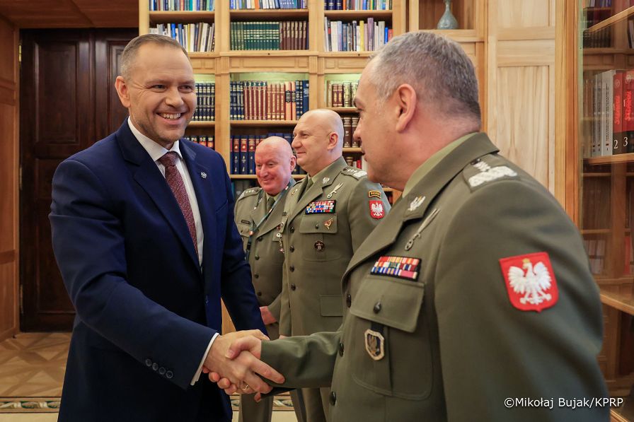 001_Prezydent Karol Nawrocki_Spotkanie z Generałami_26-03-2026_MWB25557.jpg.JPG
