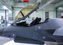 017_new_Prezydent_Karol_Nawrocki_wizyta_Lockheed Martin_Aeronautics_Fort_Worth_Plant_20260328_MWB29484.jpg