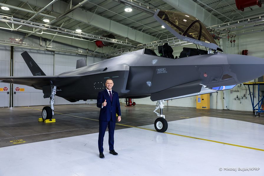 026_Prezydent_Karol_Nawrocki_wizyta_Lockheed Martin_Aeronautics_Fort_Worth_Plant_20260328_MWB20031.jpg
