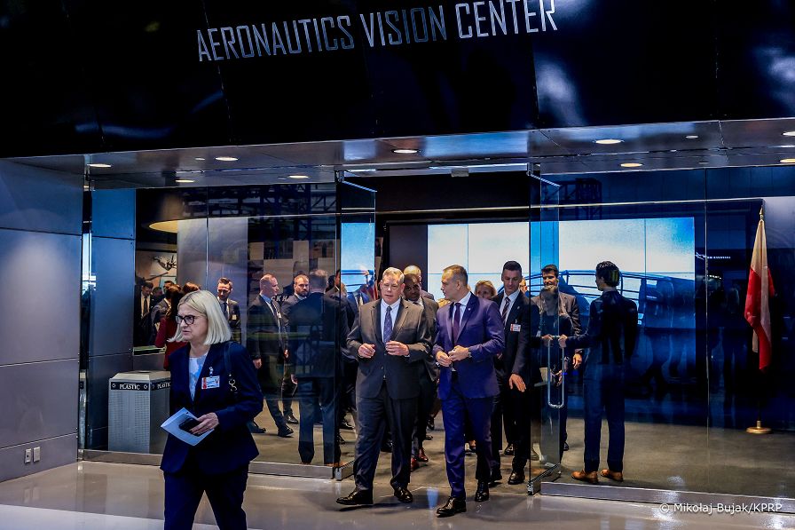 013_Prezydent_Karol_Nawrocki_wizyta_Lockheed Martin_Aeronautics_Fort_Worth_Plant_20260328_MWB29361.jpg